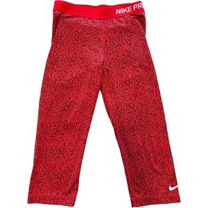 Nike Pro Knee Length Leggings